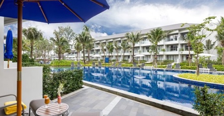 L'hôtel est situé à une heure de Phuket, et à proximité du marché de Bang Niang - Crédit photo : Jet Tours