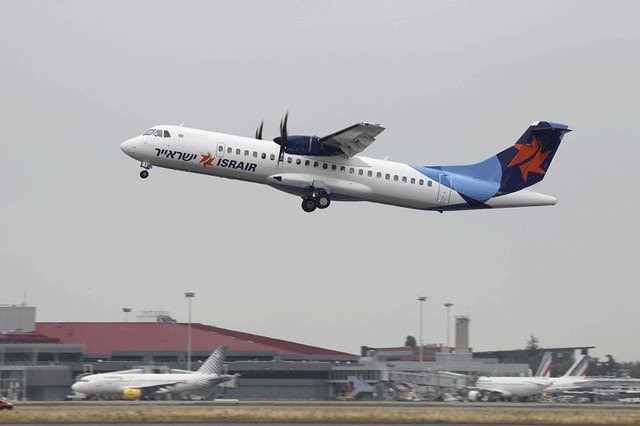 Israir prend livraison de son 1er ATR 72-500 Israir prend livraison de son 1er ATR 72-500