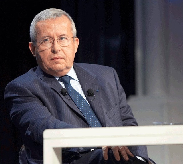 Pierre-Henri Gourgeon directeur général d’Air France KLM : "Notre politique générale est de réduire les coûts et la création de bases sur les aéroports de province est l’un des éléments de cette politique" Pierre-Henri Gourgeon directeur général d’Air France KLM : "Notre politique générale est de réduire les coûts et la création de bases sur les aéroports de province est l’un des éléments de cette politique"