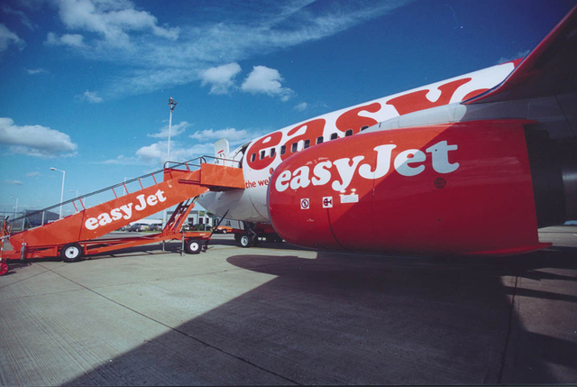 easyJet lance le « Speedy Boarding » à Orly easyJet lance le « Speedy Boarding » à Orly