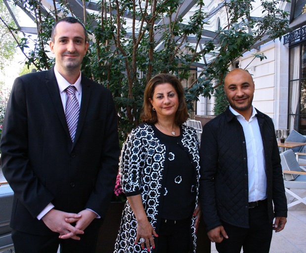 De gauche à droite : Emmanuel Garlès, nouveau responsable développement, Adeline Kurban-Fiani, directrice générale de KTS et fondatrice du TO Aya, et Walid Ben Zaied, directeur de production - Photo HL