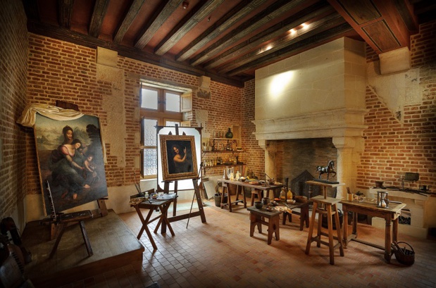 Le site rend hommage au génie universel, dans un décor recréé le plus fidèlement : atelier de peinture, bibliothèque, bureau, parties privées © Léonard de Serres