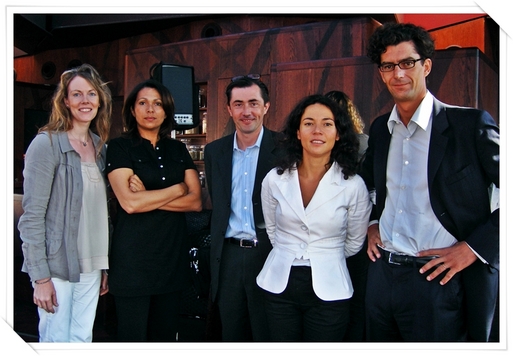 « 80 % des ventes Jet tours étaient réalisés avec les réseaux traditionnels des agences de voyages et notre souhait est de conserver la qualité de notre partenariat avec l'ensemble de la distribution » « 80 % des ventes Jet tours étaient réalisés avec les réseaux traditionnels des agences de voyages et notre souhait est de conserver la qualité de notre partenariat avec l'ensemble de la distribution »