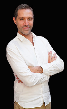Hervé Bloch (c) Nonstoprod Jonathan Teboul