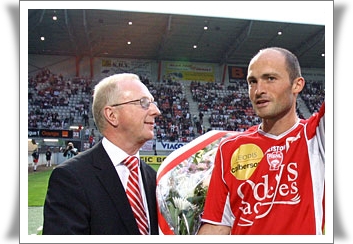 Jacques Rousselot avec Cédric Lécluse, recordman du nombre de matchs sous le maillot de l’ASNL