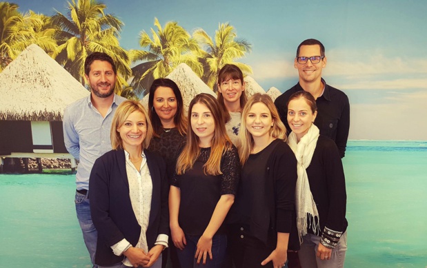 Didier Murino directeur de Vista Voyages & Sports (à gauche) avec son équipe. Didier Murino directeur de Vista Voyages & Sports (à gauche) avec son équipe.