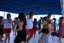Sur le Catamaran, direction l’ile de Saona, la fête bat son plein – DR : HL