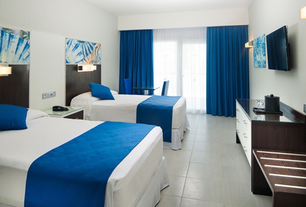 Une des chambres du Riu Reggae à Montego Bay en Jamaïque - Photo RIU Une des chambres du Riu Reggae à Montego Bay en Jamaïque - Photo RIU