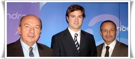 Robert Darfeuille, Président du Conseil Exécutif des Distributeurs du SNAV, Félix Beccar Varela, Consultant Hermes Management Consulting, Jean-Louis Richard, PDG d'Amadeus France (photo Snav) Robert Darfeuille, Président du Conseil Exécutif des Distributeurs du SNAV, Félix Beccar Varela, Consultant Hermes Management Consulting, Jean-Louis Richard, PDG d'Amadeus France (photo Snav)