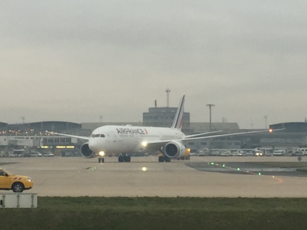 Le nouveau B787 d'Air France vient de se poser ce vendredi 2 décembre à Paris - CDG -Photo C. Hardin