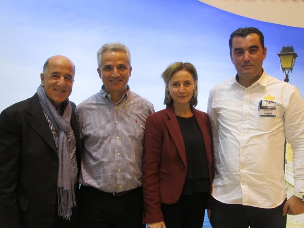 Au Nautic, le Salon Nautique de la Porte de Versailles (3-11 dec. 2016), de gauche à droite : Mohamed Mrad, directeur du chantier naval de Monastir, qui milite pour la sauvegarde du patrimoine maritime et des voiliers et bateaux traditionnels, Imed Mzoughi, directeur du Port Yasmine Hammamet, Wahida Jaiet, directrice de l'ONTT en France et Anis Zarrouk, commandant du Marina Bizerte - DR : M.S.