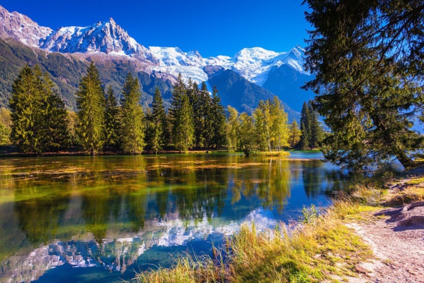 Premières neiges, France © Kushnirov Avraham Fotolia