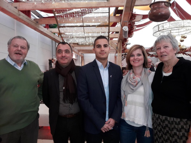 A la remise du prix Toromanof : Michel Messager président de l'AFST, Emmanuel Toromanof secrétaire général de l'APST, Malik Badsi fondateur de « Yoola »  qui donne aux personnes en situation de handicap la possibilité de voyager à travers le monde, comme tout le monde, Marianne Chandernagor directrice du Salon Mondial du Tourisme et Christine Rivert membre de l’AFSTqui a animé la cellule de veille du jury. Photo MS.