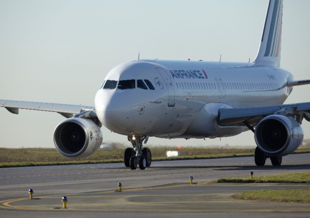 A320 Air France au roulage à CDG - Photo LEROUX, Christophe