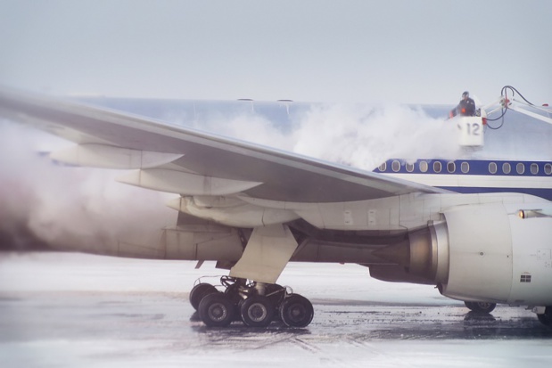 Les aéroports londoniens doivent annuler des vols en raison du froid et de la neige qui touchent le Royaume-Uni - Photo : bartsadowski-Fotolia.com