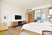 DR : Hyatt Hotels