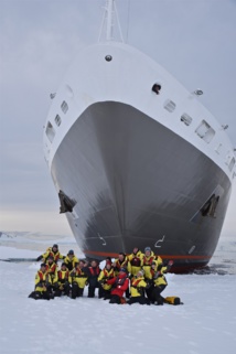 Marcher sur la banquise, un moment unique dans une vie - DR : C. Pérot Marcher sur la banquise, un moment unique dans une vie - DR : C. Pérot