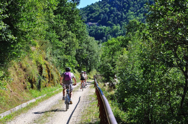 Été 2017 : l’Ardèche se parcourt à deux roues !