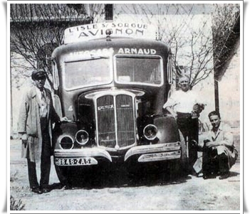 L'entreprise a débuté son activité avec le transport des voyageurs sur la ligne Fontaine de Vaucluse - l'Isle sur la sorgue - Avignon en 1936.