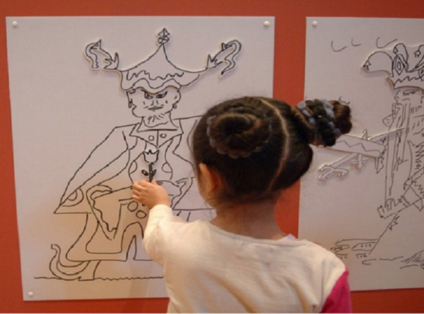 Faisant écho à l'exposition « Marseille au XVIIIe siècle » au Musée des Beaux-Arts, le Préau des Accoules invite les enfants à la découverte du XVIIIe siècle © François Moura