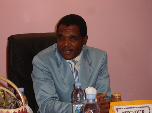 Son excellence El Hadj Baba Hamadou, ministre du Tourisme camerounais