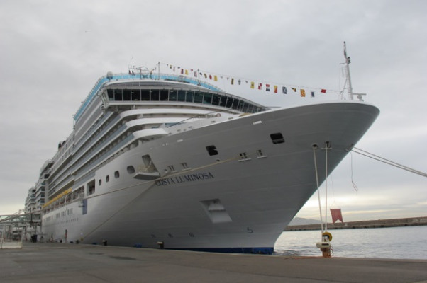 Le Costa Luminosa, à Marseille, que Costa utilise pour ses tours du monde - DR : A.B.