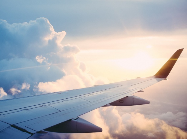 FLYR a développé la solution FareKeep qui permet de garantir le prix d’un billet d’avion, trouvé via une agence de voyages en ligne, un site de comparateur de vols ou directement sur le site d'une compagnie aérienne et de se prémunir de toute augmentation en échange d’une faible commission (c) Unsplach - pixabay