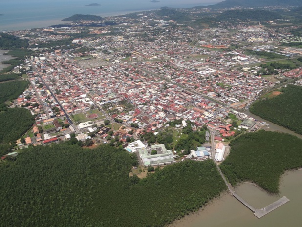 En Guyane, la mobilisation est générale. Vue de Cayenne - DR : Spotting973, Wikimedia Commons