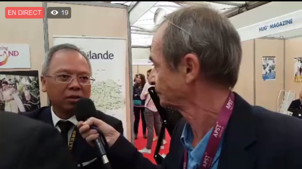 Dominique Gobert dans les allées du Ditex à Avignon. Cliquez sur la photo pour vous connecter - DR