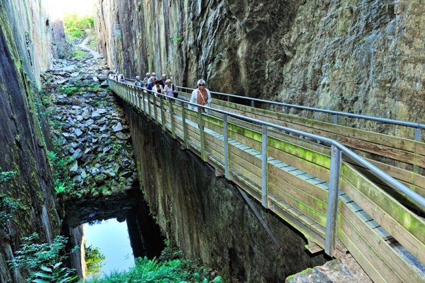 Le site les Pans de Travassac est officiellement ouvert au public depuis 1997 © Brive Tourisme Le site les Pans de Travassac est officiellement ouvert au public depuis 1997 © Brive Tourisme