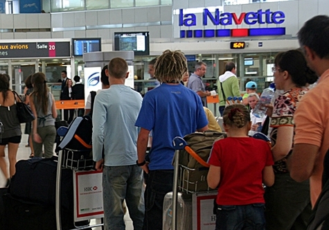 C’est donc sur l’ensemble des lignes et l’ensemble de la gamme tarifaire domestique ttc que va s’appliquer la baisse (entre 2 et 60 euros) C’est donc sur l’ensemble des lignes et l’ensemble de la gamme tarifaire domestique ttc que va s’appliquer la baisse (entre 2 et 60 euros)