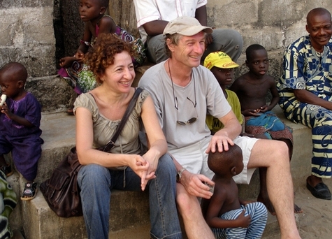 Olivier Théry directeur associé de Chemins de Sable - Ethnica et Najoua Mahmoud, directrice du développement d'Afriquiah, lors d'un récent voyage au Bénin