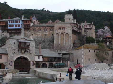 L'un des monastères du mont Athos L'un des monastères du mont Athos