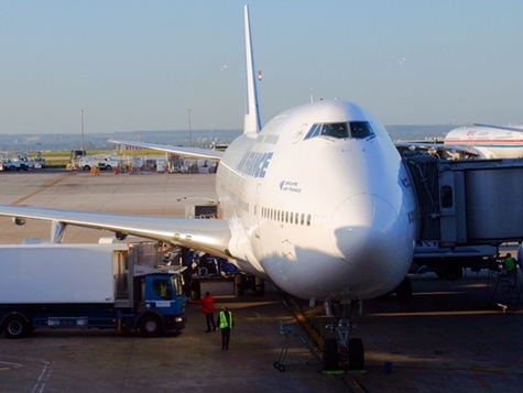 Air France annonce un ajustement des capacités sur New York avec la suppression du vol opéré par Delta et la réduction d’un vol Air France par semaine. La liaison Paris - New York reste assurée à raison de 48 fréquences hebdomadaires Air France annonce un ajustement des capacités sur New York avec la suppression du vol opéré par Delta et la réduction d’un vol Air France par semaine. La liaison Paris - New York reste assurée à raison de 48 fréquences hebdomadaires