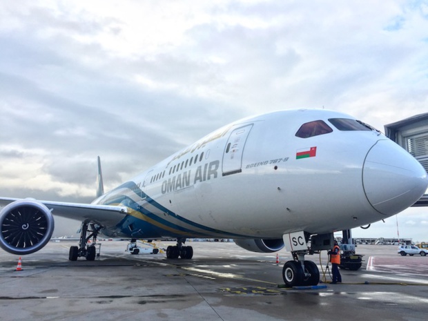 Le Boeing 787-9 Dreamliner d'Oman Air, a son arrivée à Roissy-CDG, mercredi 26 avril © DR PG Tourmag