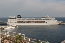 Le MSC Sinfonia restauré permet d'accueillir 2 065 passagers