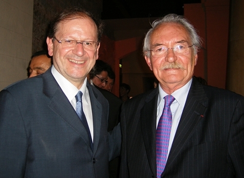 Hervé Novelli, ministre du Tourisme et Bernard Didelot, président sortant de l'APS