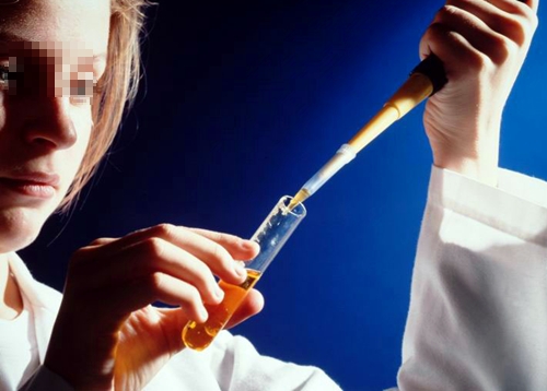 L'Institut Pasteur présentera la semaine prochaine en France un nouveau test de diagnostic permettant ''de confirmer de façon fiable et en quelques heures les cas suspects...''