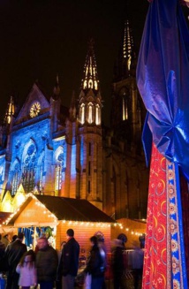 Mulhouse et ses fameux tissus de Noël aux motifs gardés secrets - DR : Meyer.