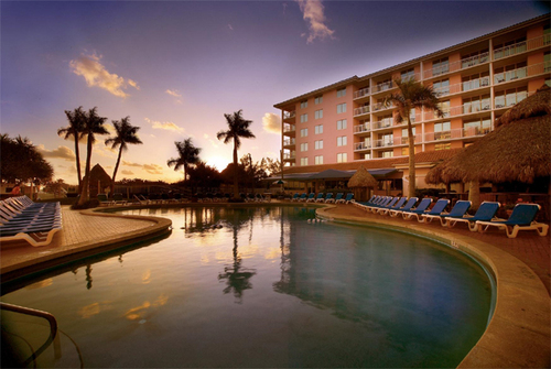 La piscine du Palm Beach Shores Resort and Vacation Villas