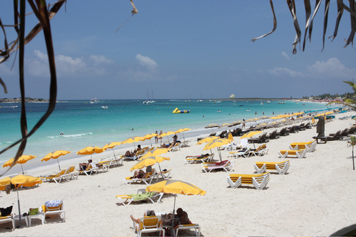 Stratégie : Saint Martin se positionne comme « Toute la magie de la Caraïbe » Stratégie : Saint Martin se positionne comme « Toute la magie de la Caraïbe »