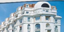 le Majestic Barrière réalise 15 % de son chiffre d’affaires annuel lors du Festival de Cannes. le Majestic Barrière réalise 15 % de son chiffre d’affaires annuel lors du Festival de Cannes.