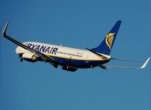 Voyager debout en avion, la nouvelle "idée" de Ryanair