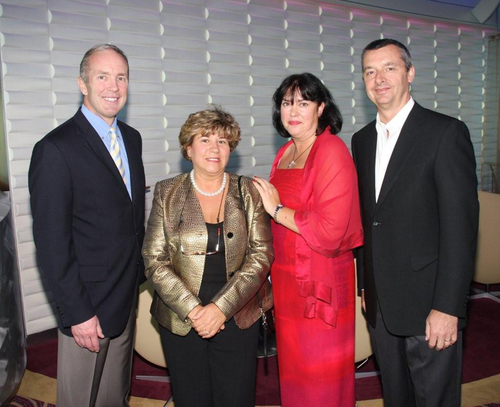 Dan Hanrahan, president & CEO de Celebrity Cruises, Michal Baylet, Vice-pdt de RCCL, Helen Beck directrice ventes Europe, Moyen Orient, Afrique et Robiha Deloubrière, DG de Latitude Sud, Agent général du groupe RCCL pour la France