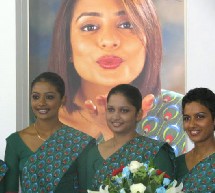 L'offensive de charme de Sri Lankan Airlines lors du dernier Travel Mart de Colombo. L'offensive de charme de Sri Lankan Airlines lors du dernier Travel Mart de Colombo.