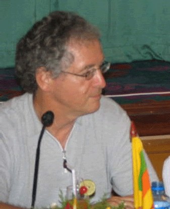 « Si tout va bien, nous devrions nous retrouver dans une phase de progression de 8 à 10 %. Il faut remonter à l'année 2000 pour retrouver de pareils chiffres », rappelle René Marc Chikli. « Si tout va bien, nous devrions nous retrouver dans une phase de progression de 8 à 10 %. Il faut remonter à l'année 2000 pour retrouver de pareils chiffres », rappelle René Marc Chikli.