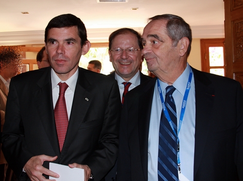 Khelil Lajimi, ministre du tourisme tunisien avec Hervé Novelli son homologue français et Georges Colson, président du Snav Khelil Lajimi, ministre du tourisme tunisien avec Hervé Novelli son homologue français et Georges Colson, président du Snav