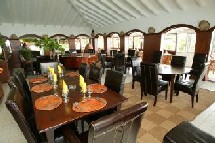 Le restaurant de l'hôtel va être également rénové Le restaurant de l'hôtel va être également rénové