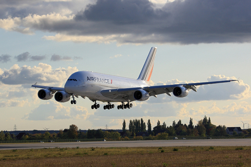 Air France : le 1er A380 se posera à Roissy vendredi Air France : le 1er A380 se posera à Roissy vendredi