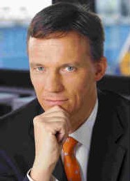 Karsten Benz, Vice Président Ventes & Services Europe Karsten Benz, Vice Président Ventes & Services Europe